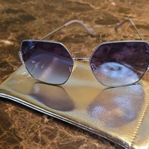 Stylish Jessica Simpson Blue Sunglasses with Silver Accents